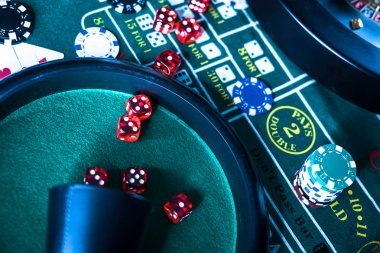 Live Super Sic Bo dealer with transparent dice dome and multi-camera feed on dubay toto